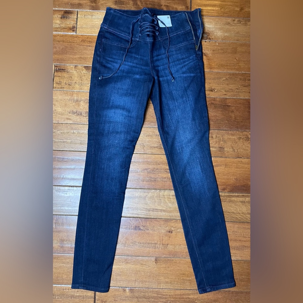 Express size 8 nwt tie waist zip side